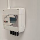 Držák pro upevnění snímače COMET na magnetické povrchy